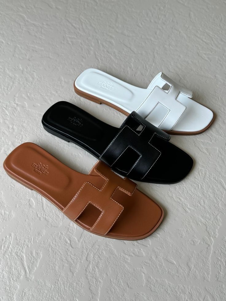 Foot Foward- Women’s Flat Slippers—Casual & Stylish Summer